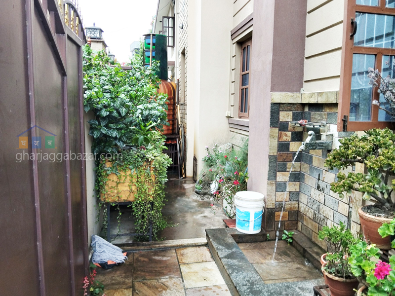 House on Sale at Pepsicola Barah Shutters 